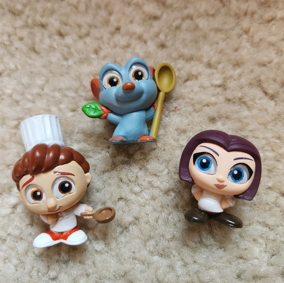 Disney Doorables Series 10 Ratatouille Alfredo Linguini, Remy, & Colette Tatou - Picture 2 of 4